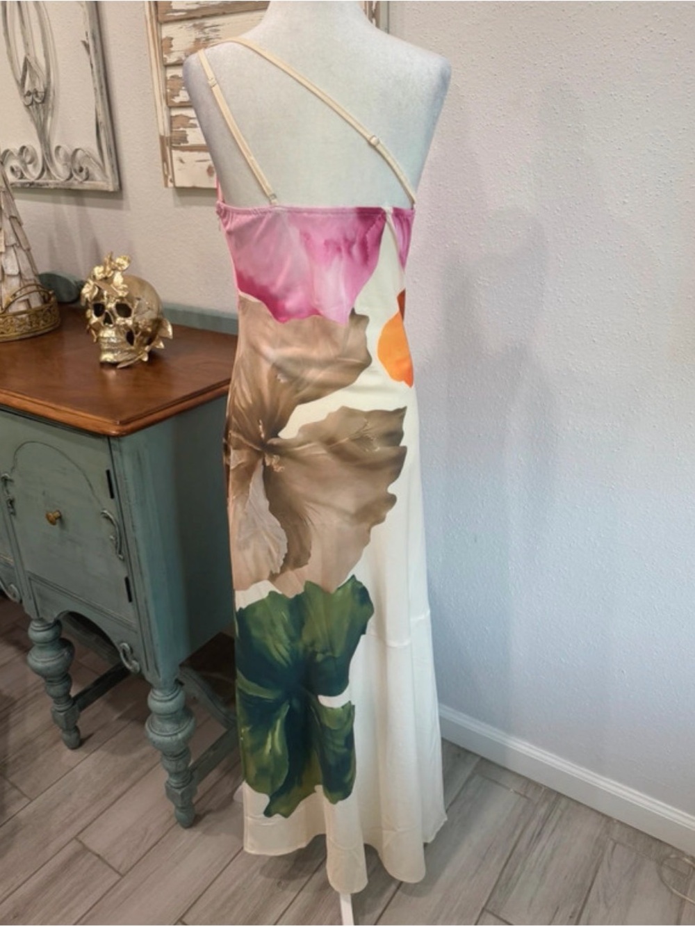 ✨ NWT IMMENSE Abstract Watercolor Floral One-Shoulder Maxi Dress ✨ - Picture 4 of 6